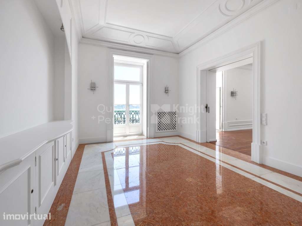 Apartamento T3+1 para arrendamento, sem moveis na Misericórdia - Grande imagem: 5/26