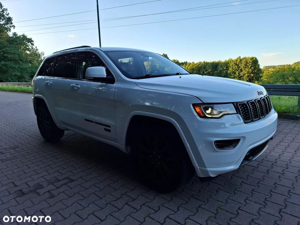 Jeep Grand Cherokee - 2