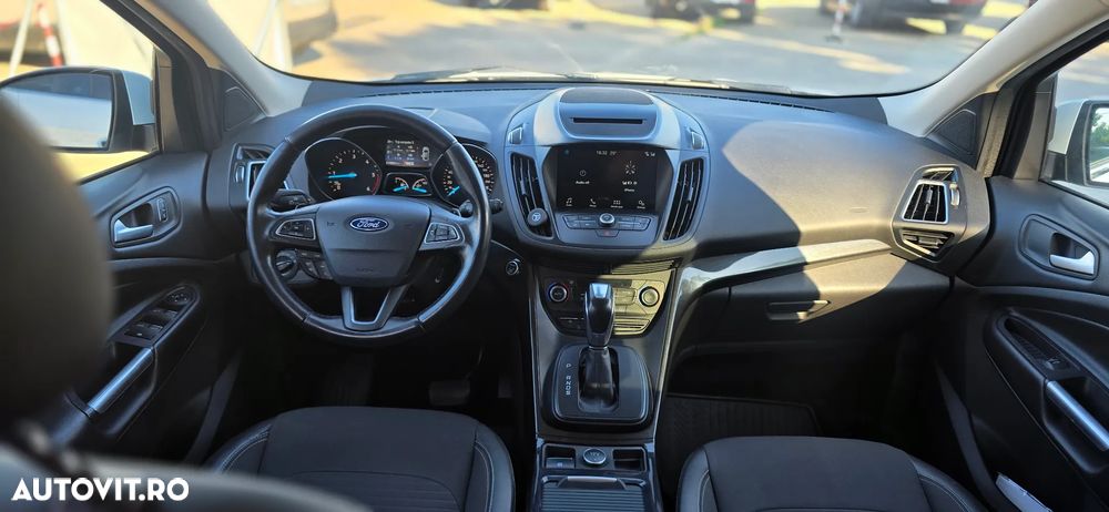 Ford Kuga 2.0 TDCi 4WD Powershift Titanium - 5