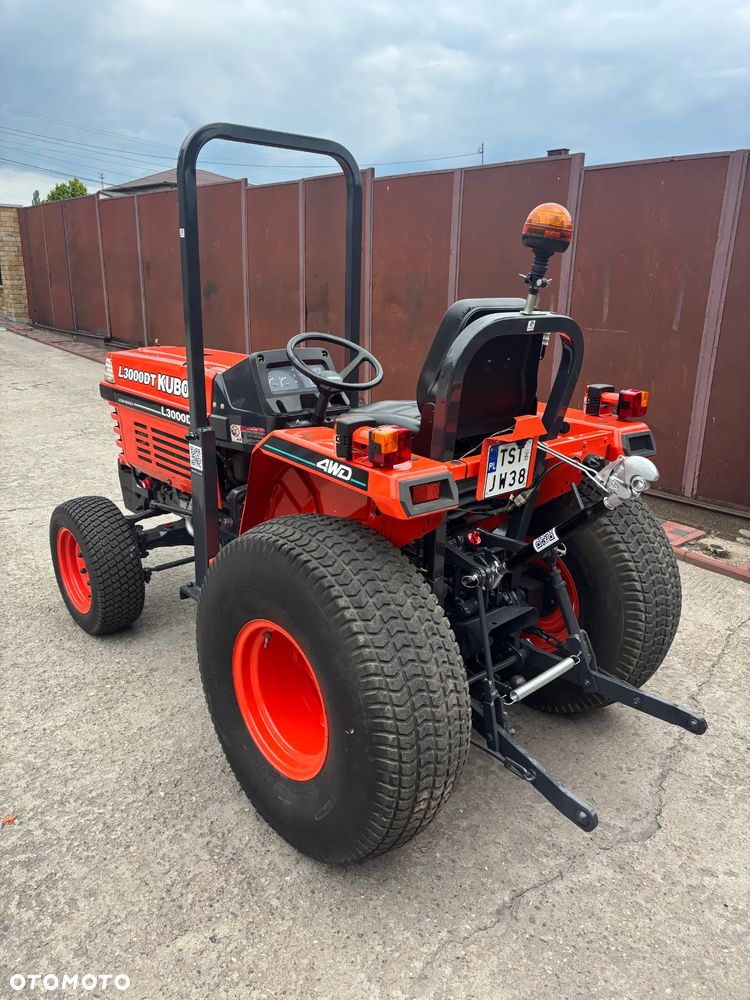 Kubota L3000DT - 3