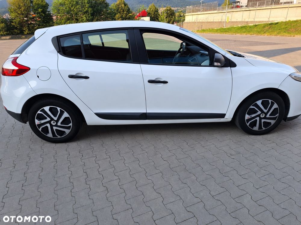 Renault Megane dCi 90 FAP Paris - 7