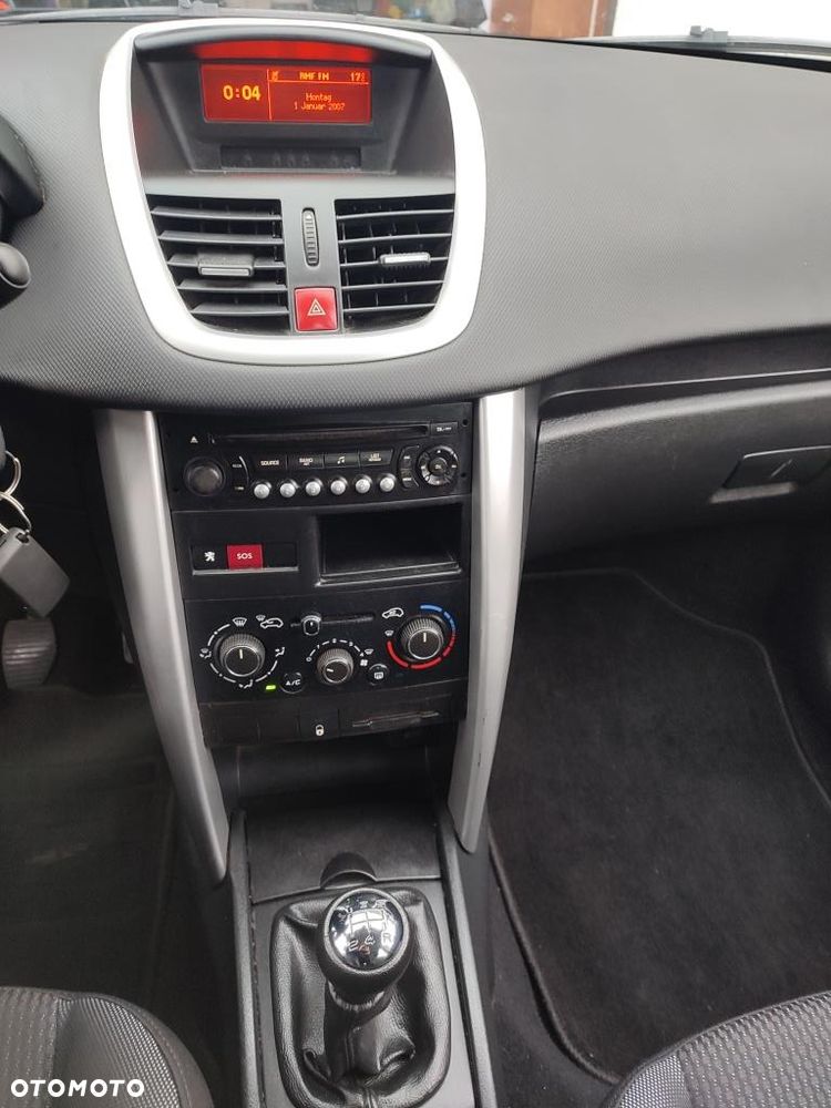 Peugeot 207 75 Tendance - 14