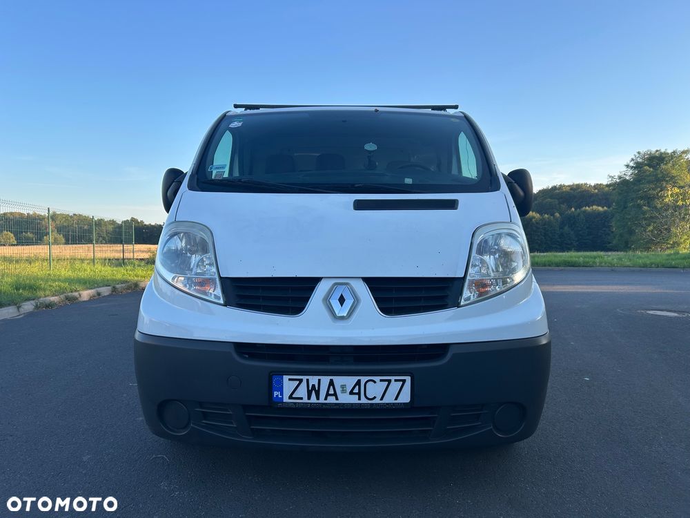 Renault Trafic 2008 photo 2