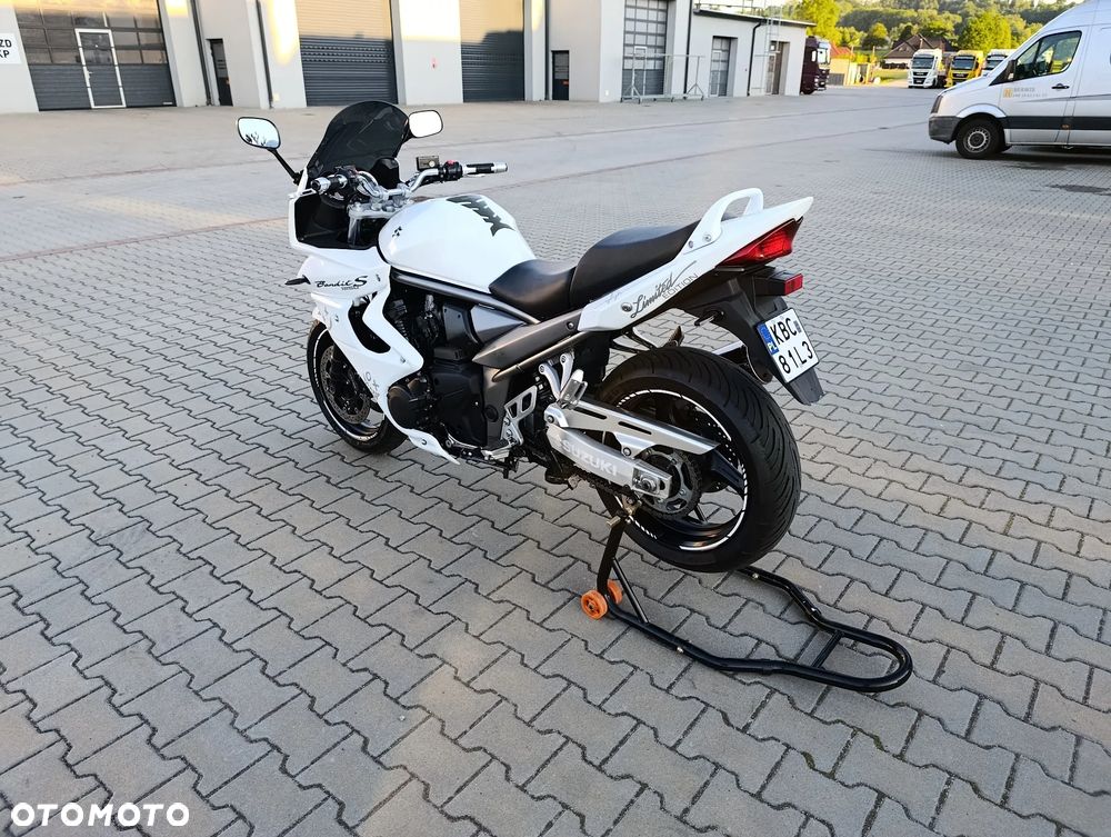 Suzuki Bandit - 9