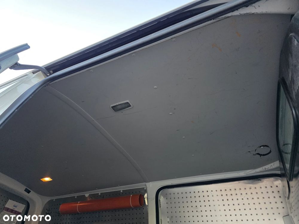 Volkswagen TRANSPORTER - 18