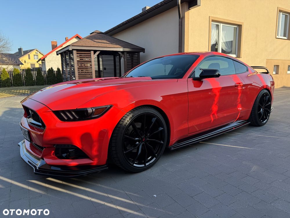 Ford Mustang - 1