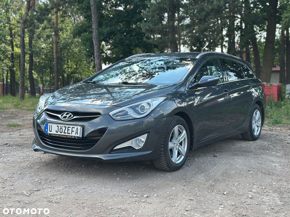 Hyundai i40 Kombi blue 1.6 Family - 2