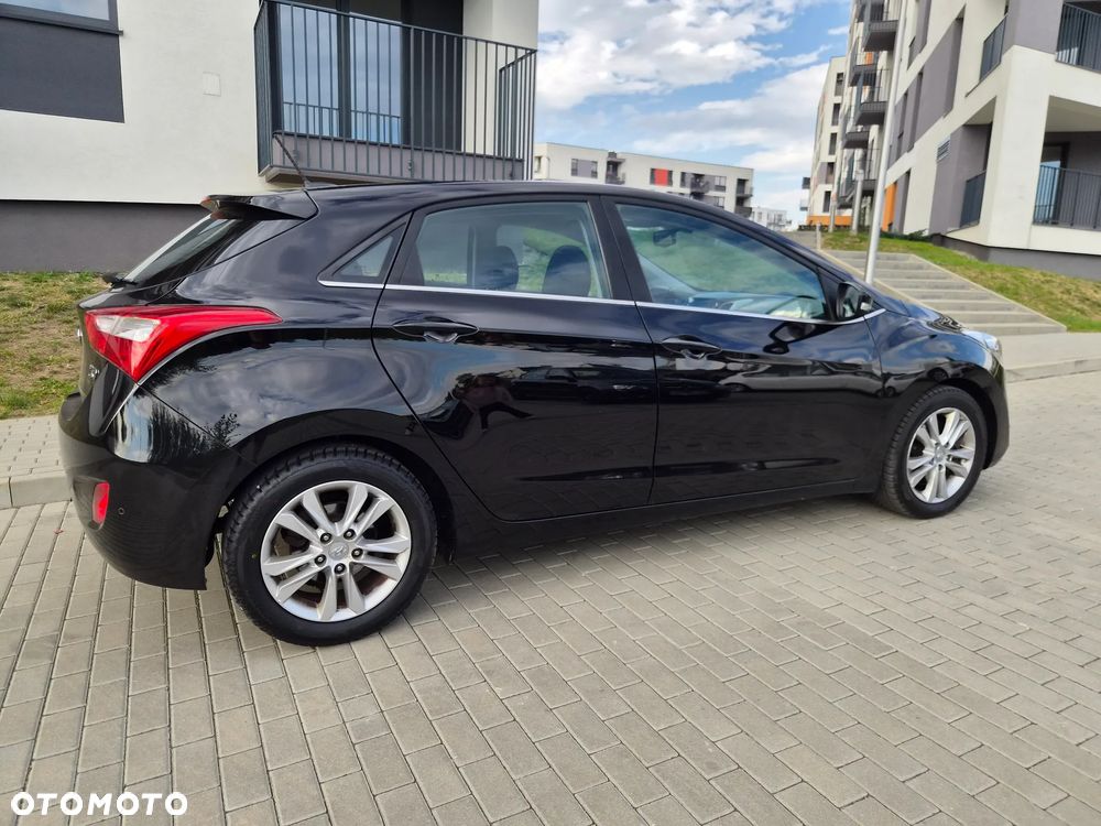 Hyundai i30 - 24