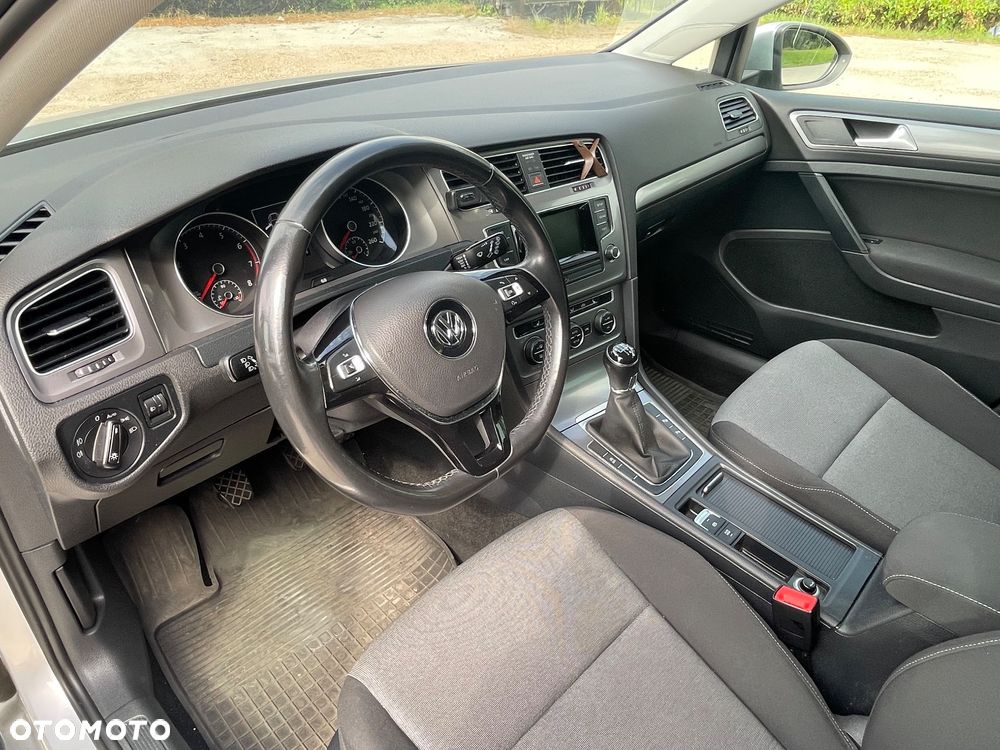 Volkswagen Golf VII 1.2 TSI BMT Trendline - 15