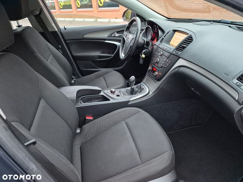 Opel Insignia - 27