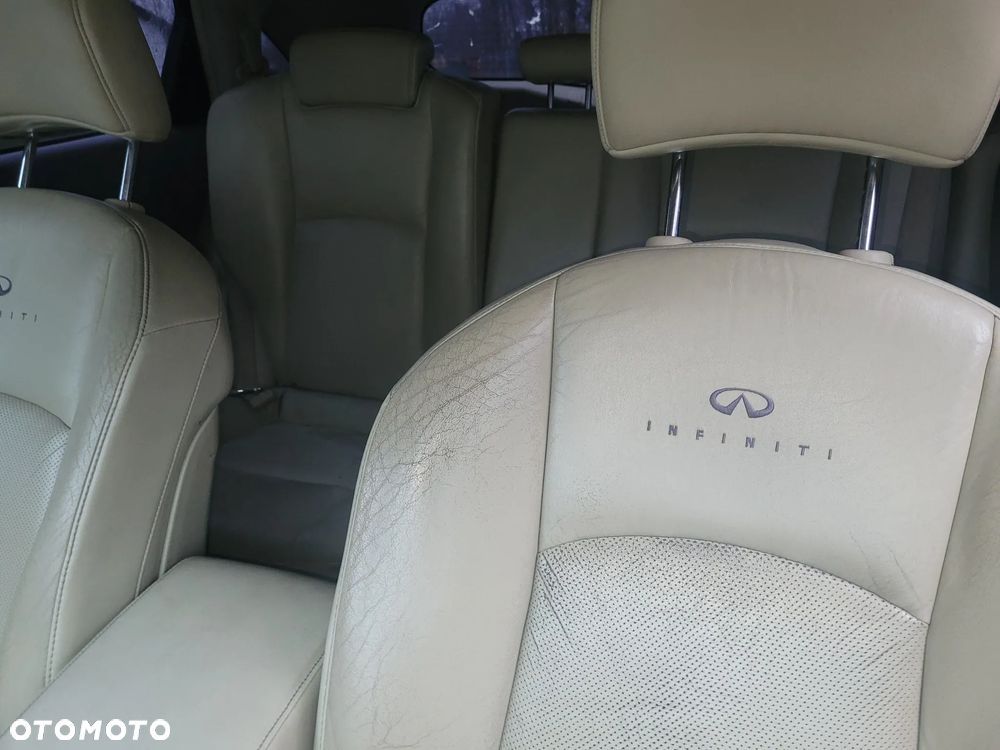 Infiniti FX - 6