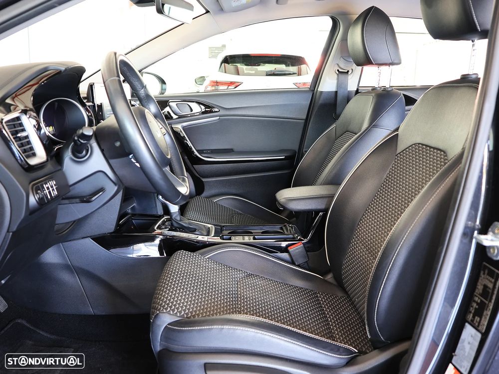 Kia XCeed 1.6 GDi PHEV Drive - 17