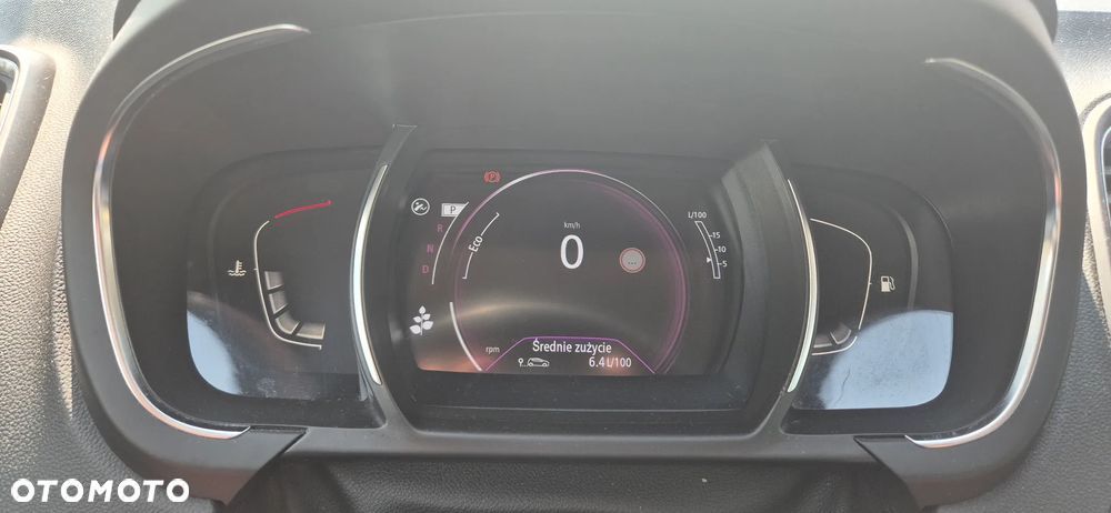 Renault Scenic - 10