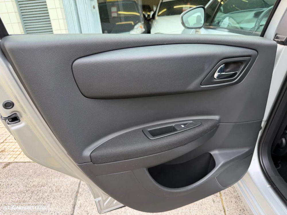 Citroën C4 1.6 HDi 110 SX - 36