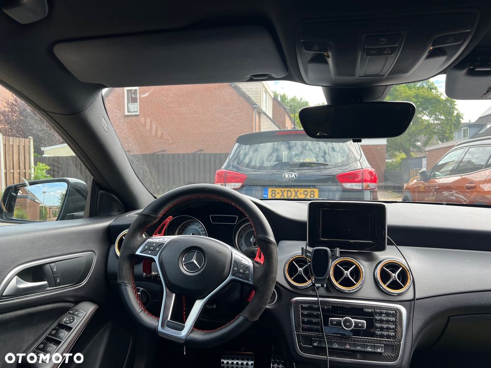 Mercedes-Benz CLA 200 7G-DCT - 10