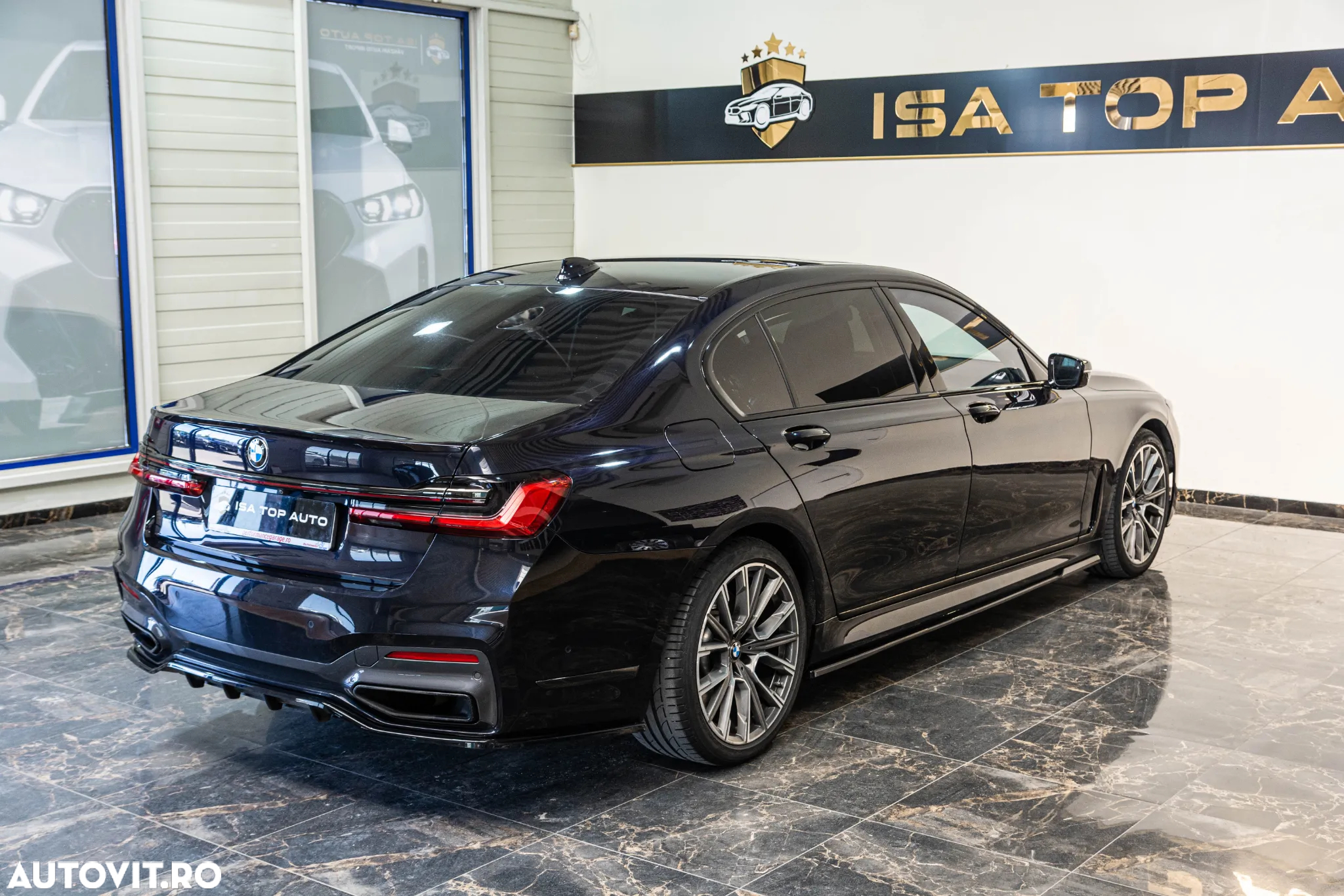 BMW Seria 7 740Ld xDrive - 38