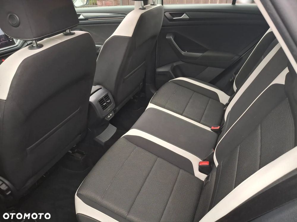 Volkswagen T-Roc 1.5 TSI ACT OPF Sport - 25