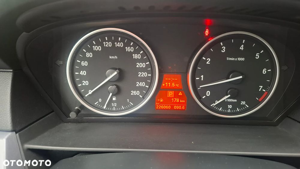 BMW Seria 5 525i - 20