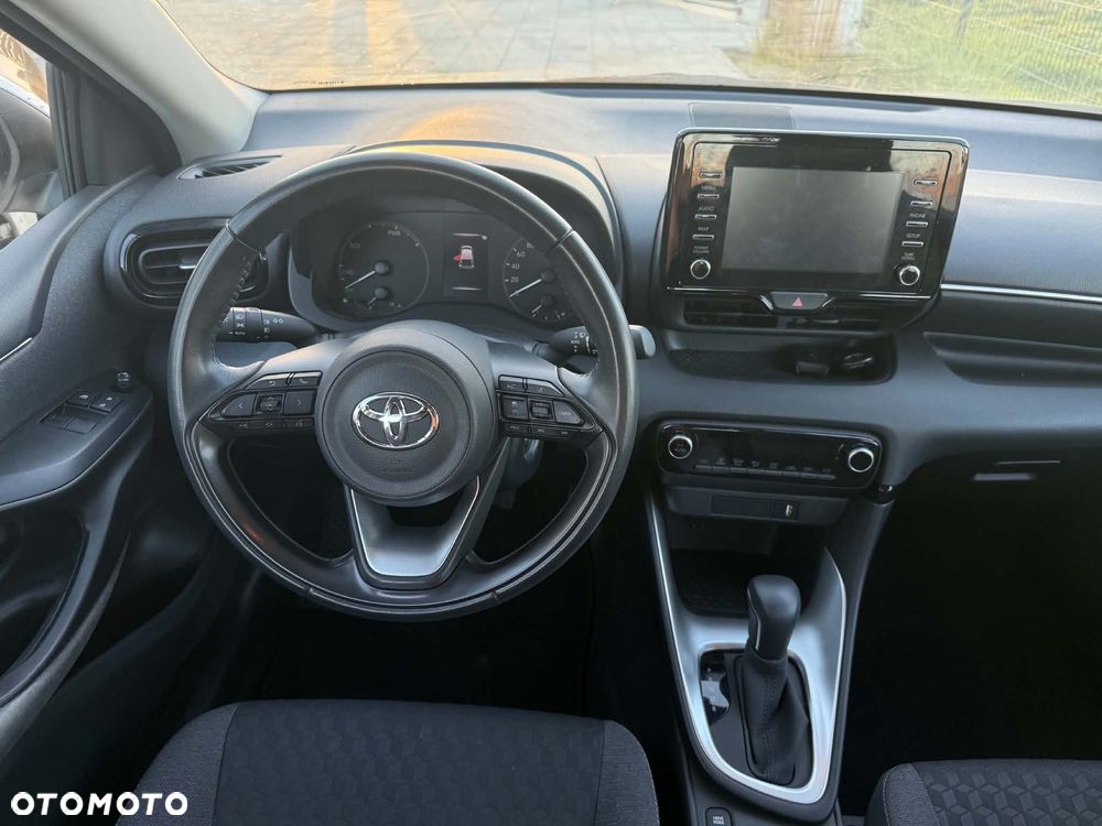Toyota Yaris - 11