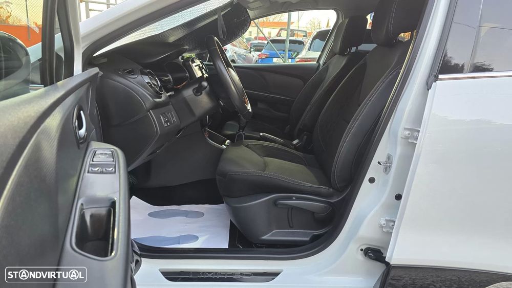 Renault Clio Sport Tourer 0.9 TCe Limited — fotografia 11