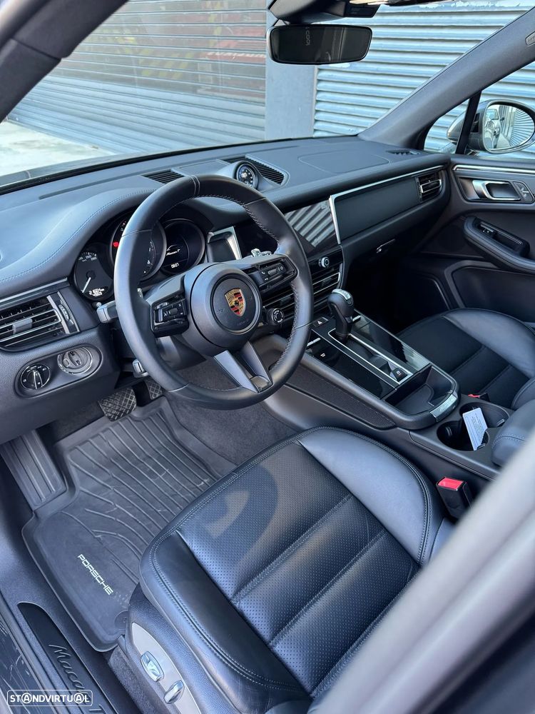 Porsche Macan T - 6