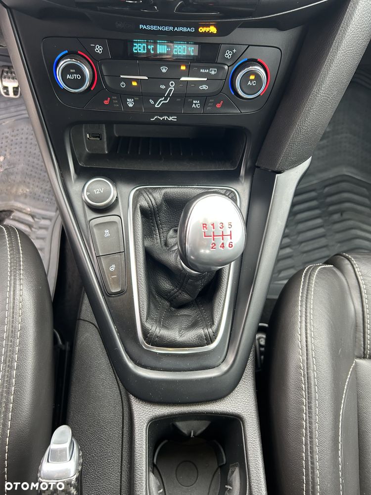 Ford Focus 2.0 EcoBoost ST - 20