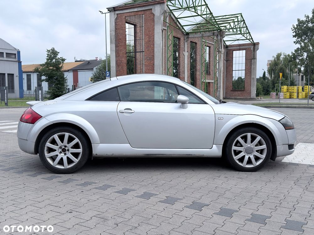 Audi TT Coupé 1.8T Quattro - 8