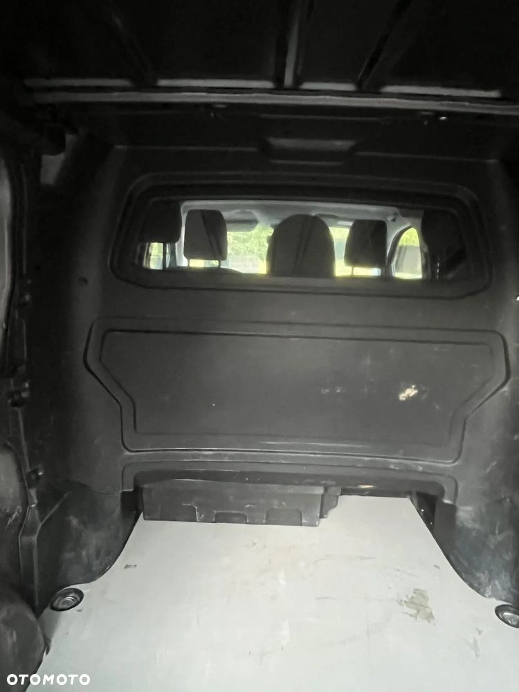 Opel Vivaro - 24