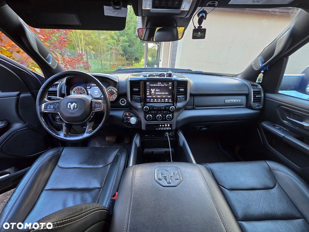 Dodge RAM 5.7 4x4 - 14