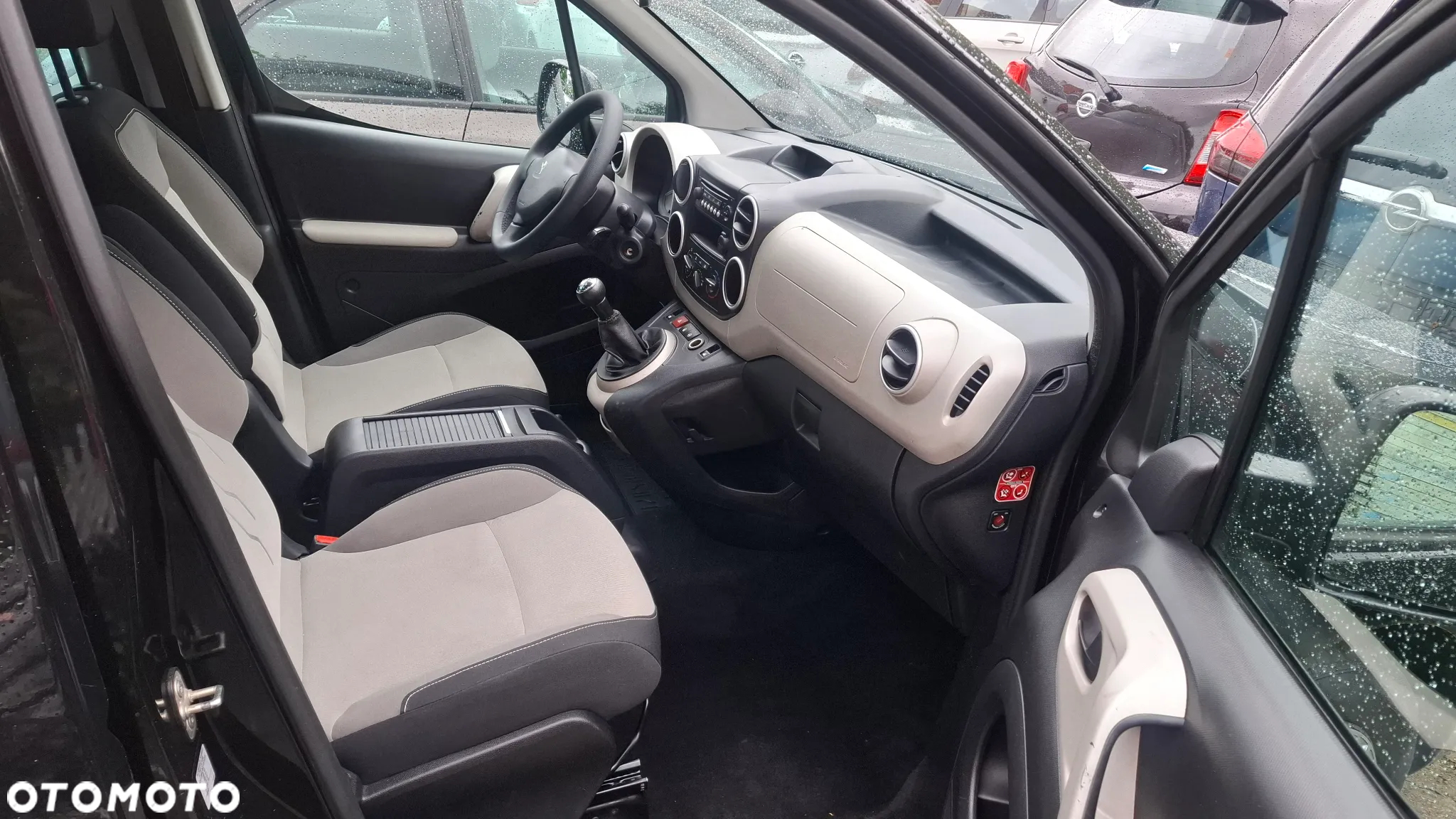 Peugeot Partner Tepee HDi FAP 110 Tendance mit Familien-Paket - 16