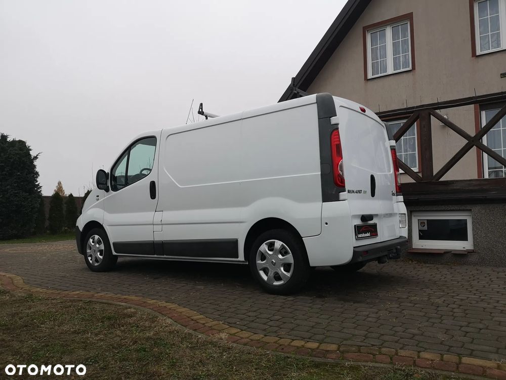 Renault Trafic 2.0dCi - 4