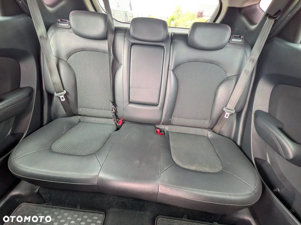 Hyundai ix35 1.7 CRDi Style 2WD - 10