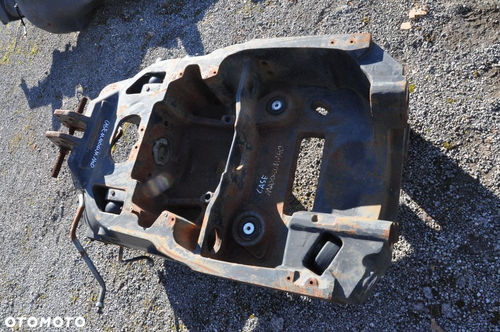 WSPORNIK SUPORT TUZ CASE MAXXUM 140 NR 876615689 / 49421 - 1