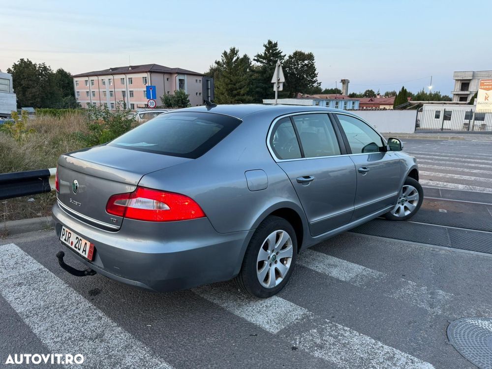 Skoda Superb 2.0 TDI 4x4 DSG Exclusive - 1
