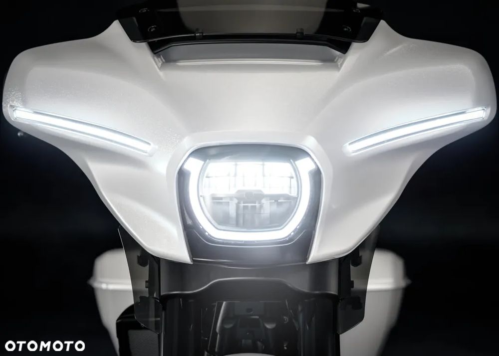 Harley-Davidson Touring Street Glide - 12