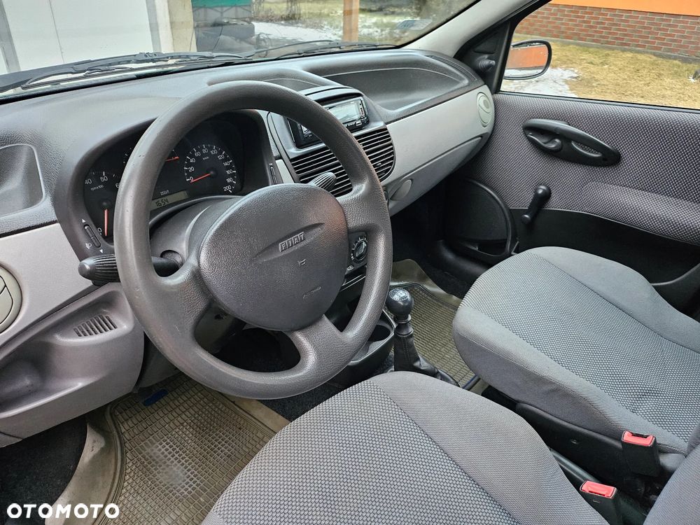 Fiat Punto 1.2 8V - 5