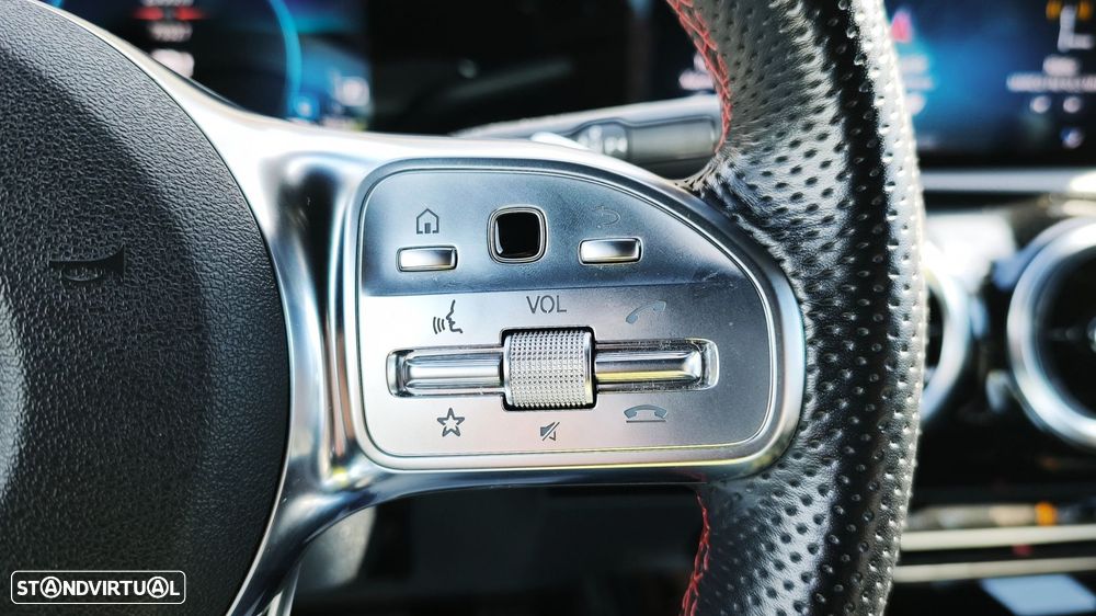 Mercedes-Benz A 250 - 25