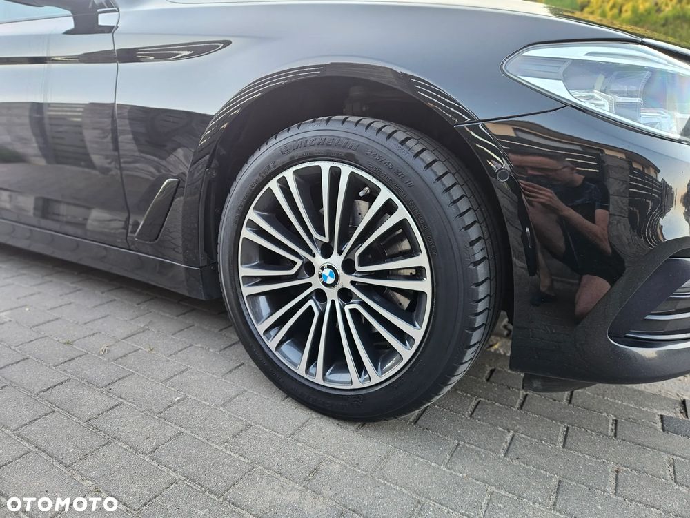 BMW Seria 5 520d Sport Line sport - 8