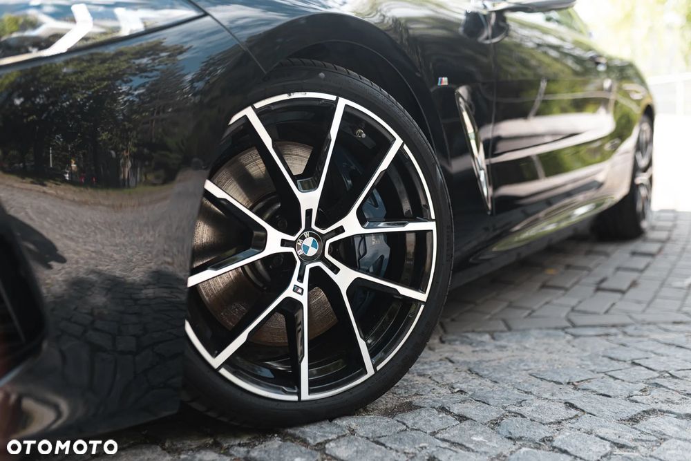 BMW Seria 8 M850i xDrive - 4