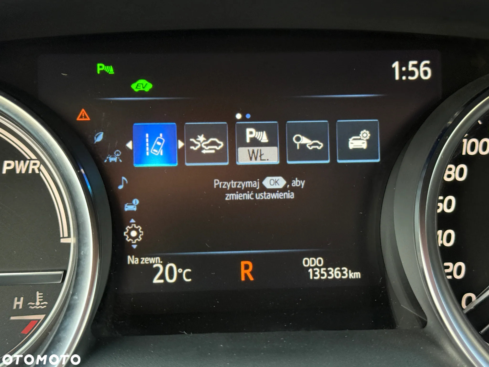 Toyota Camry 2.5 Hybrid Comfort CVT - 29