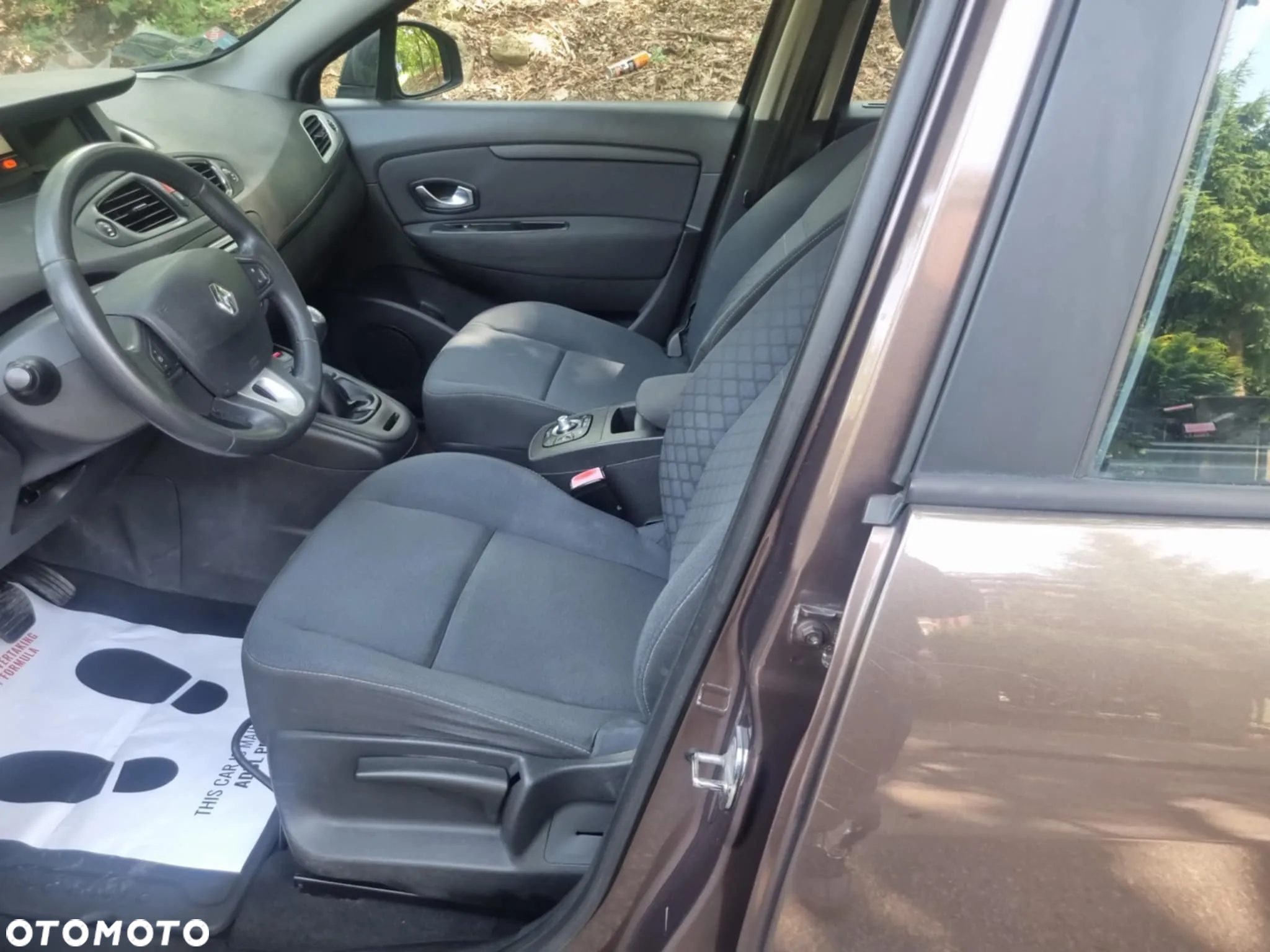 Renault Scenic - 10
