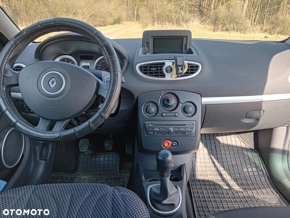 Renault Clio 1.5 dCi Alize - 5
