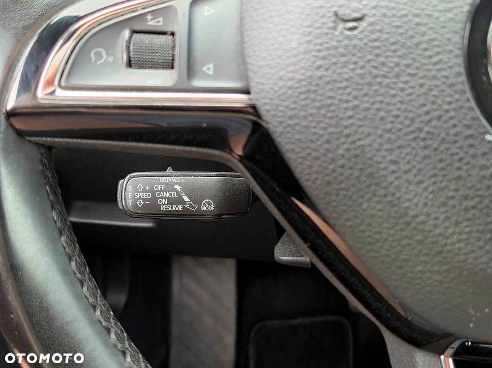 Skoda Superb 2.0 TDI 4x4 L&K DSG - 32