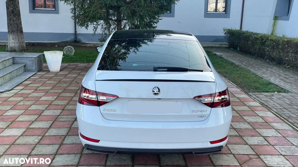 Skoda Superb 2.0 TDI 4x4 DSG L&K - 4