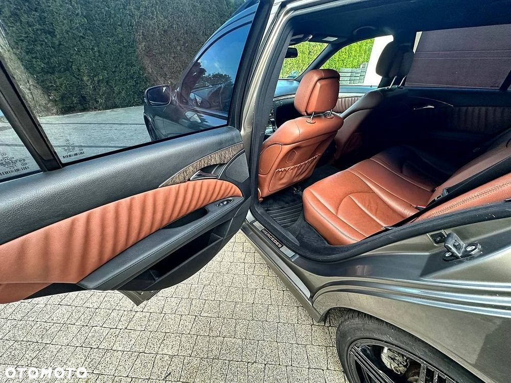 Mercedes-Benz Klasa E - 9