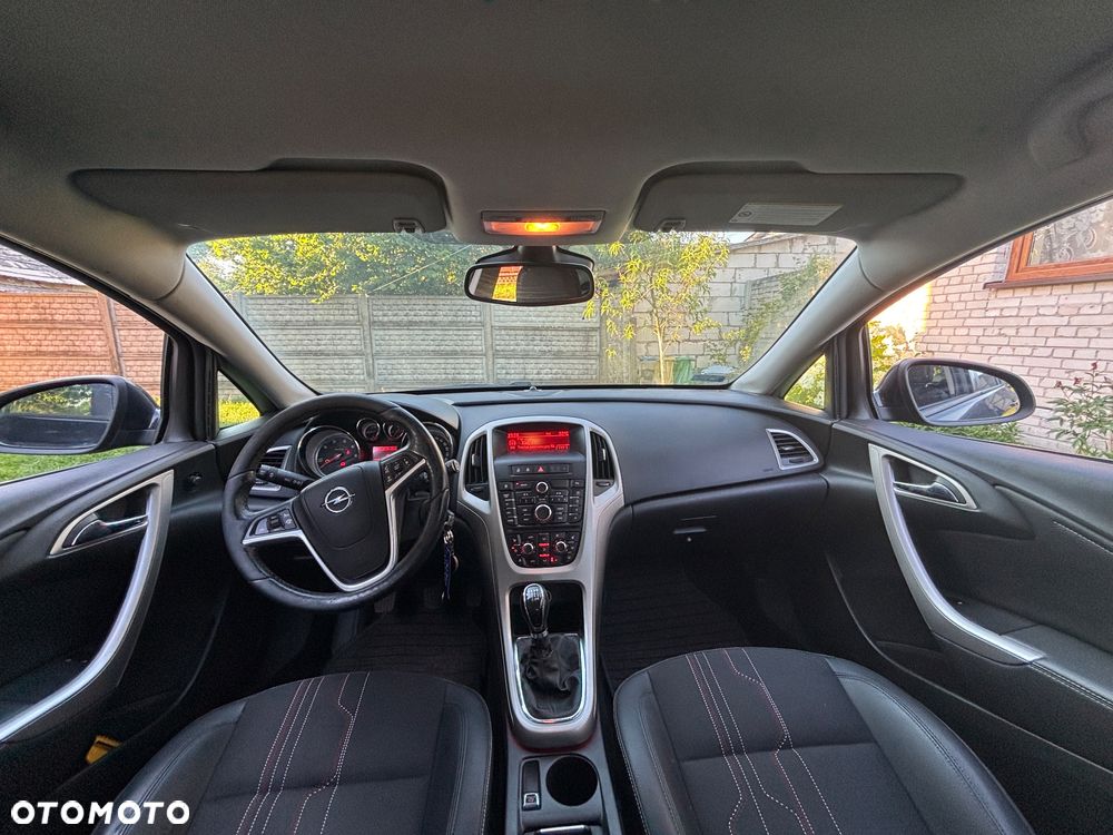 Opel Astra 1.7 CDTI ecoFLEX - 11