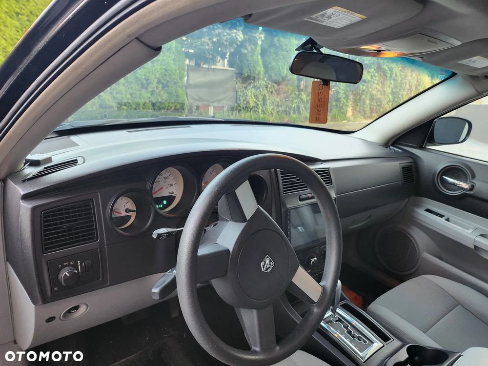 Dodge Charger 2.7 V6 SE - 7