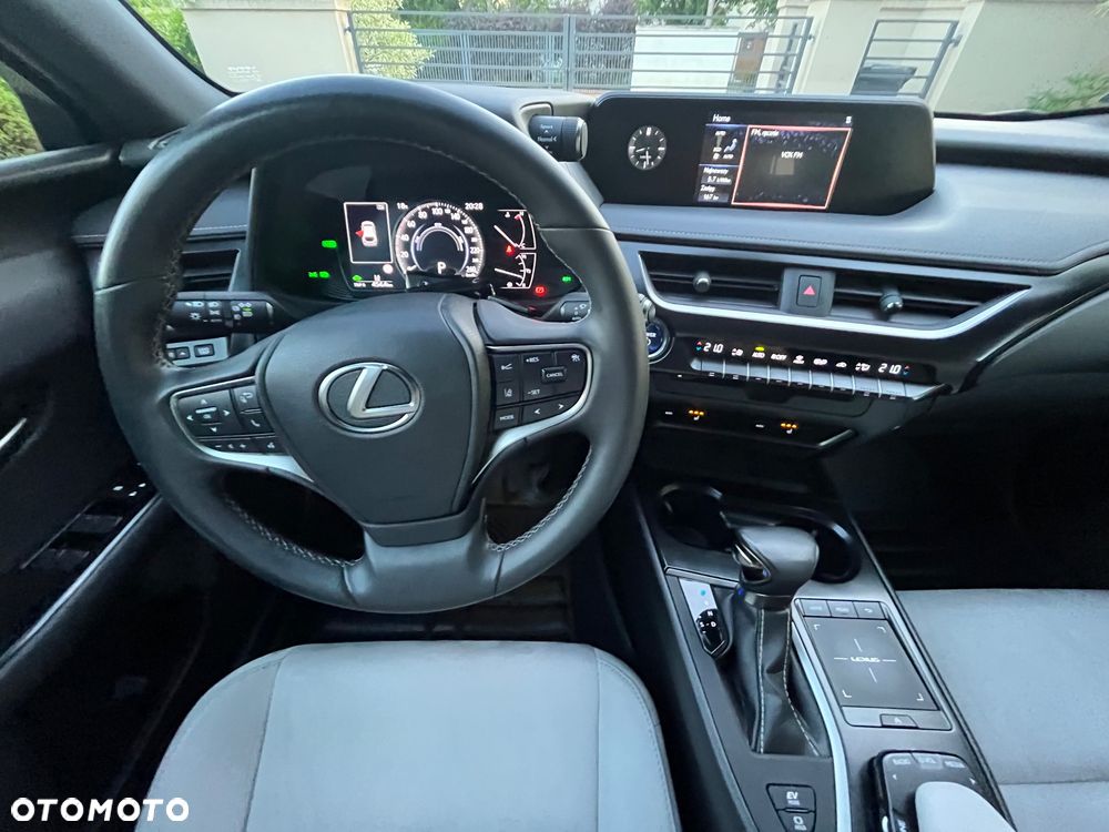 Lexus UX 250h Elegance 2WD - 14