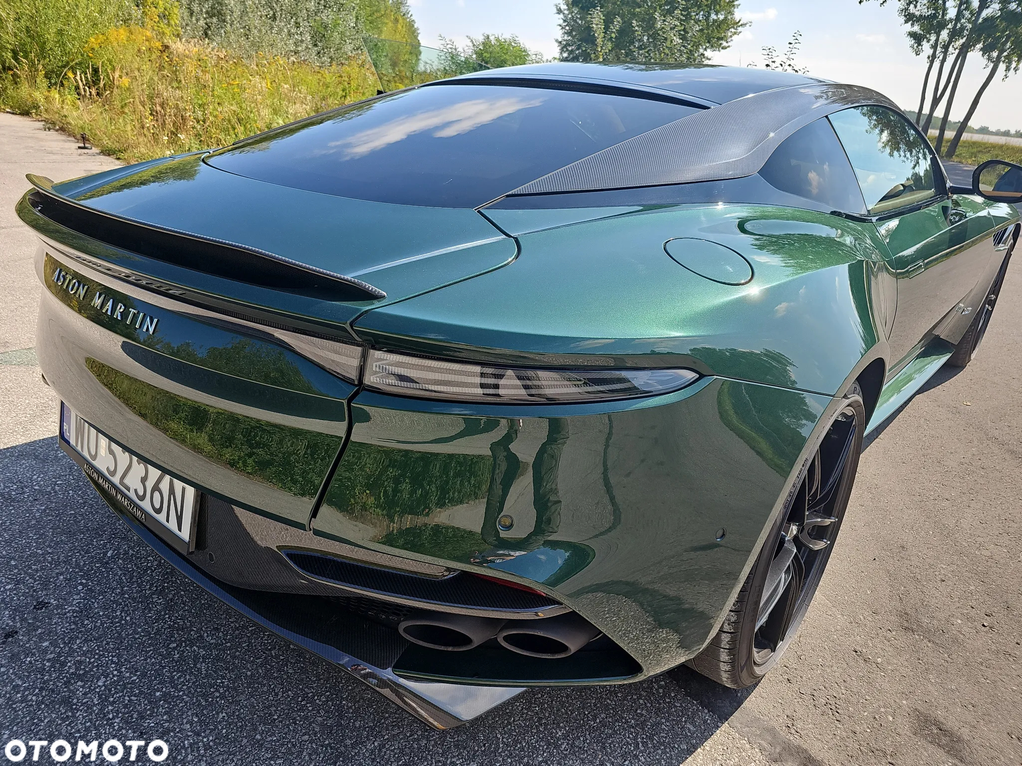 Aston Martin DBS - 23