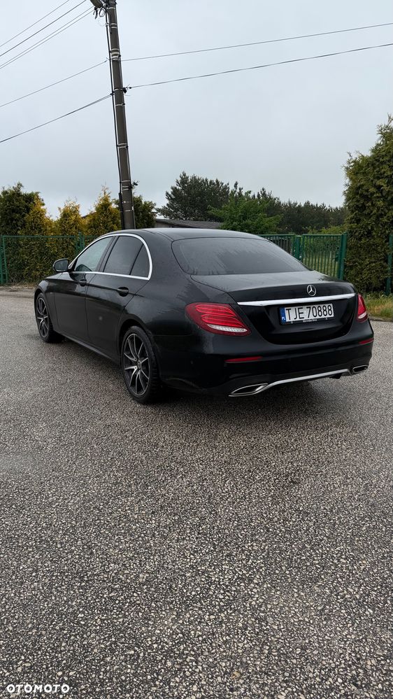 Mercedes-Benz Klasa E 220 d 9G-TRONIC Sportstyle Edition - 4